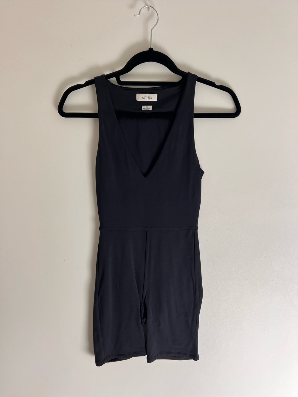 Babaton contour V neck romper - Picture 2 of 4